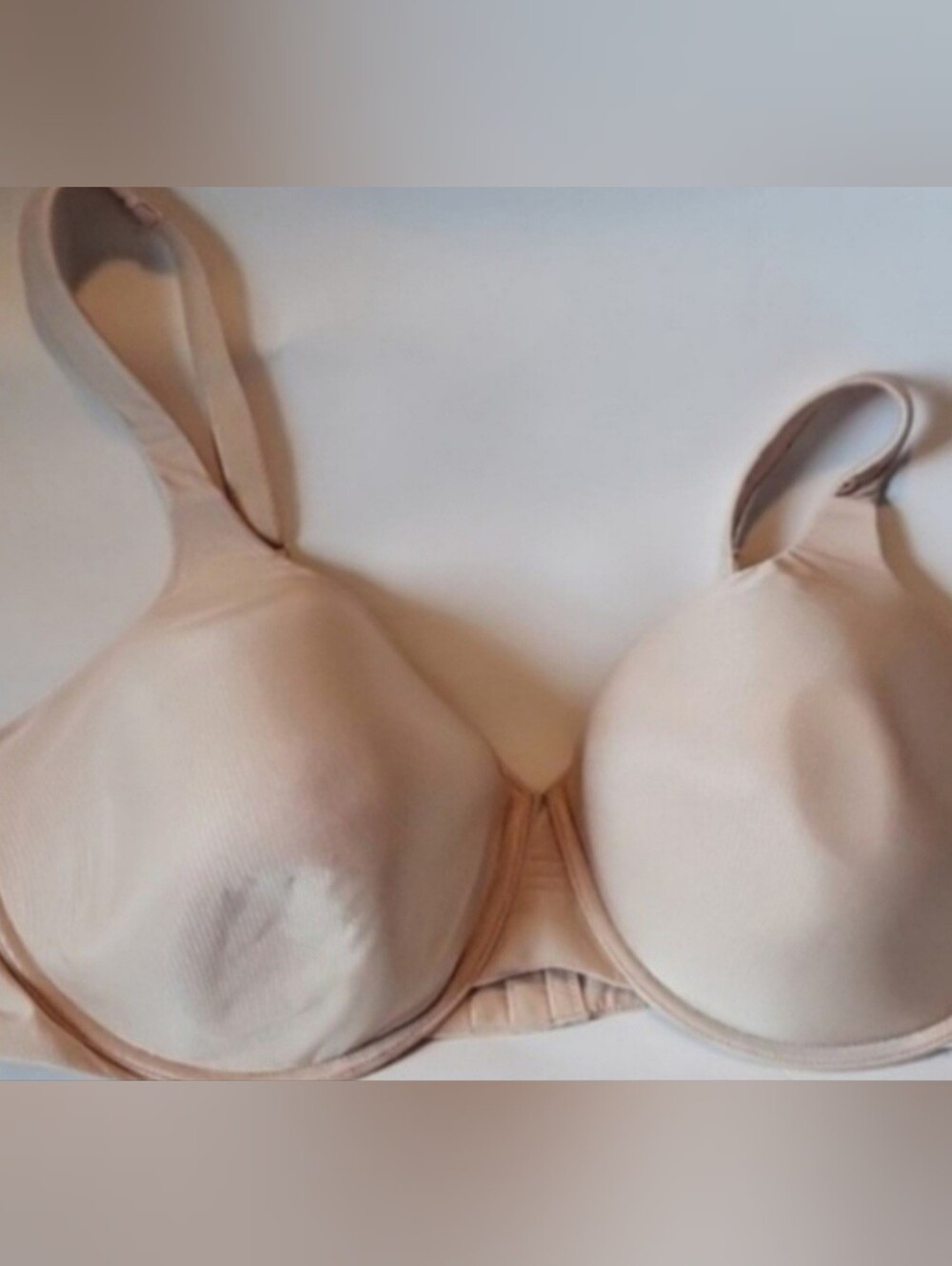 44 D Vanity Fair underwire bra